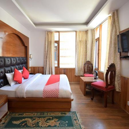 Oyo 10255 Hotel Red Apple Manāli Eksteriør billede